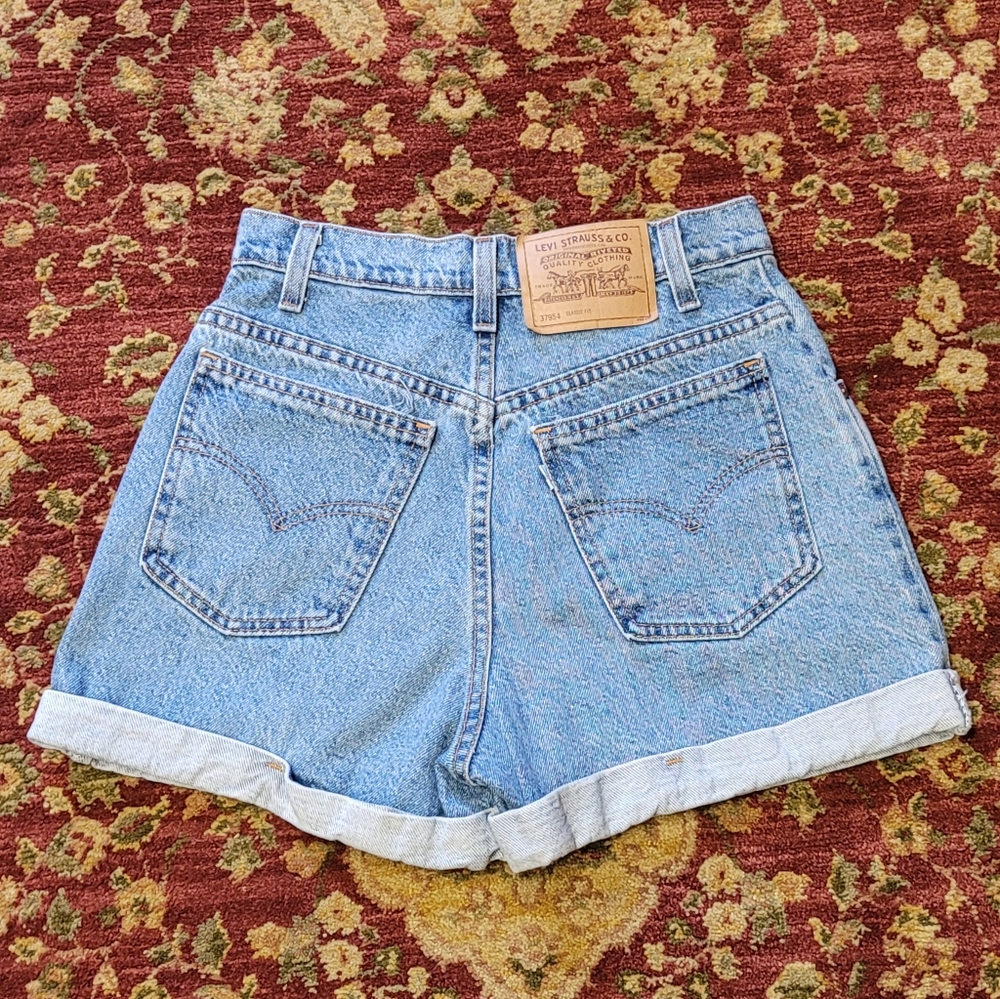 Vintage 90s Levis 910 High Waisted Denim Shorts
